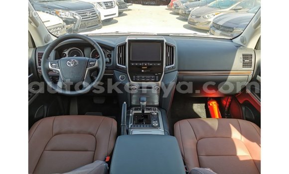 Buy Import Toyota Land Cruiser Black Car in Import - Dubai in Central Kenya Buy Import Toyota Land Cruiser Black Car in Import - Dubai in Central Kenya