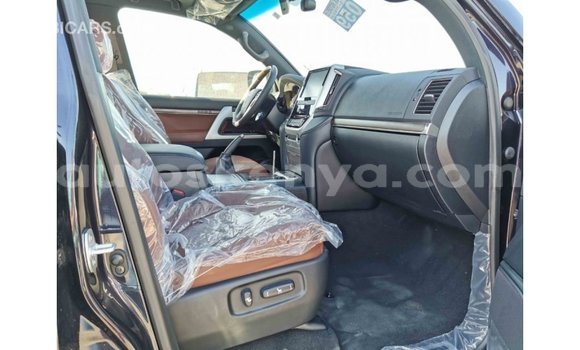 Nunua Imported Toyota Land Cruiser Nyeusi Gari ndani ya Import - Dubai nchini Kati Kenya Nunua Imported Toyota Land Cruiser Nyeusi Gari ndani ya Import - Dubai nchini Kati Kenya