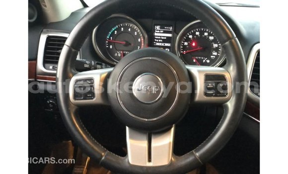 Nunua Imported Jeep Grand Cherokee Nyeusi Gari ndani ya Import - Dubai nchini Kati Kenya Nunua Imported Jeep Grand Cherokee Nyeusi Gari ndani ya Import - Dubai nchini Kati Kenya