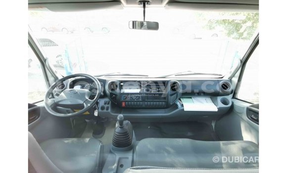 Imported Hino 300 Series White Netiree iti Import - Dubai keessatti Central Kenya keessatti Imported Hino 300 Series White Netiree iti Import - Dubai keessatti Central Kenya keessatti