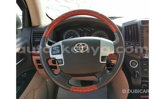 Nunua Imported Toyota Land Cruiser Nyingine Gari ndani ya Import - Dubai nchini Kati Kenya Nunua Imported Toyota Land Cruiser Nyingine Gari ndani ya Import - Dubai nchini Kati Kenya