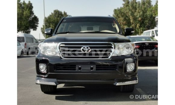 Buy Import Toyota Land Cruiser Black Car in Import - Dubai in Central Kenya Buy Import Toyota Land Cruiser Black Car in Import - Dubai in Central Kenya