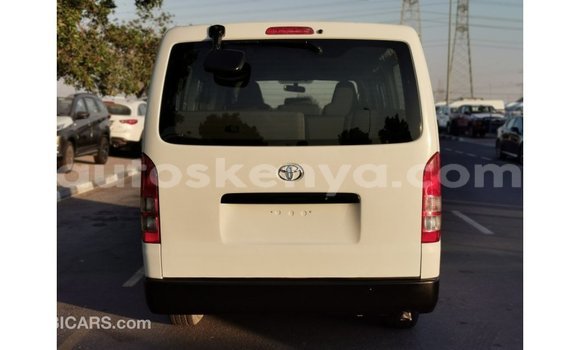 Nunua Imported Toyota Hiace Nyeupe Gari ndani ya Import - Dubai nchini Kati Kenya Nunua Imported Toyota Hiace Nyeupe Gari ndani ya Import - Dubai nchini Kati Kenya