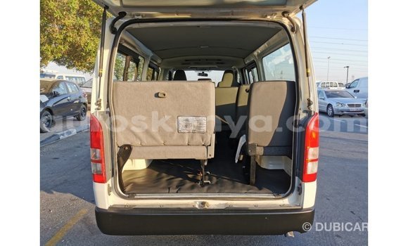 Nunua Imported Toyota Hiace Nyeupe Gari ndani ya Import - Dubai nchini Kati Kenya Nunua Imported Toyota Hiace Nyeupe Gari ndani ya Import - Dubai nchini Kati Kenya