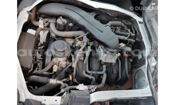 Nunua Imported Toyota Hiace Nyeupe Gari ndani ya Import - Dubai nchini Kati Kenya Nunua Imported Toyota Hiace Nyeupe Gari ndani ya Import - Dubai nchini Kati Kenya
