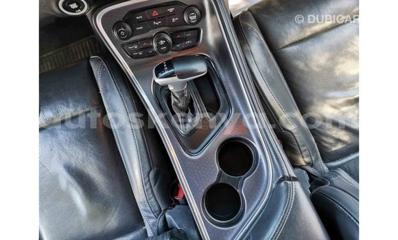 Nunua Imported Dodge Challenger Nyeupe Gari ndani ya Import - Dubai nchini Kati Kenya Nunua Imported Dodge Challenger Nyeupe Gari ndani ya Import - Dubai nchini Kati Kenya