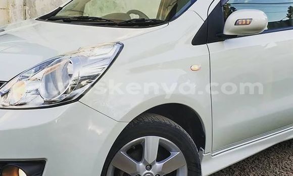 Nunua Ilio tumika Nissan Note Nyeupe Gari ndani ya Nairobi nchini Nairobi Nunua Ilio tumika Nissan Note Nyeupe Gari ndani ya Nairobi nchini Nairobi