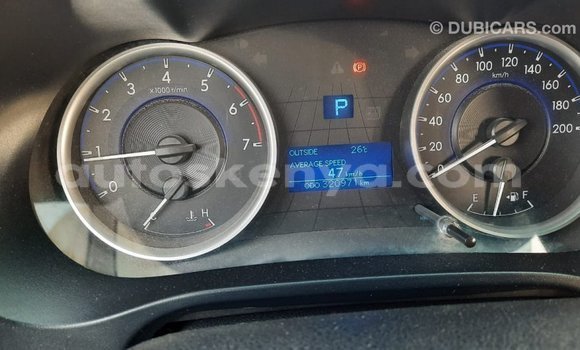 Imported Toyota Hilux White Makiinaa iti Import - Dubai keessatti Central Kenya keessatti Imported Toyota Hilux White Makiinaa iti Import - Dubai keessatti Central Kenya keessatti