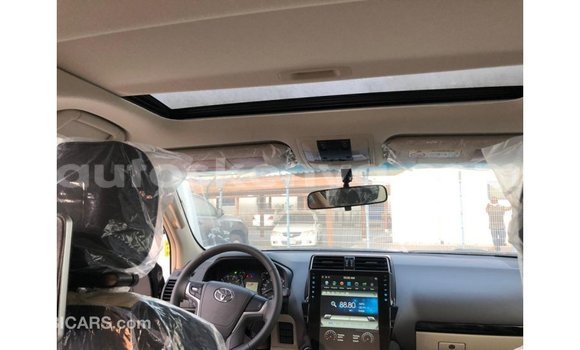 Nunua Imported Toyota Prado Nyeusi Gari ndani ya Import - Dubai nchini Kati Kenya Nunua Imported Toyota Prado Nyeusi Gari ndani ya Import - Dubai nchini Kati Kenya