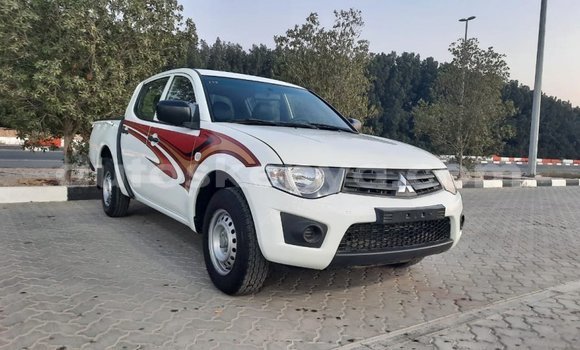 Buy Import Mitsubishi L200 White Car in Import - Dubai in Central Kenya Buy Import Mitsubishi L200 White Car in Import - Dubai in Central Kenya
