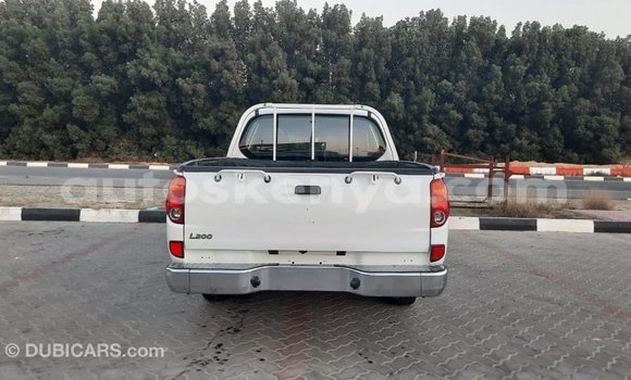 Buy Import Mitsubishi L200 White Car in Import - Dubai in Central Kenya Buy Import Mitsubishi L200 White Car in Import - Dubai in Central Kenya