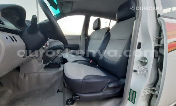 Buy Import Mitsubishi L200 White Car in Import - Dubai in Central Kenya Buy Import Mitsubishi L200 White Car in Import - Dubai in Central Kenya