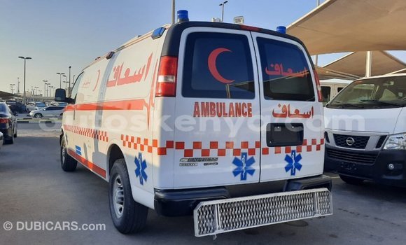 Imported Chevrolet Express White Makiinaa iti Import - Dubai keessatti Central Kenya keessatti Imported Chevrolet Express White Makiinaa iti Import - Dubai keessatti Central Kenya keessatti