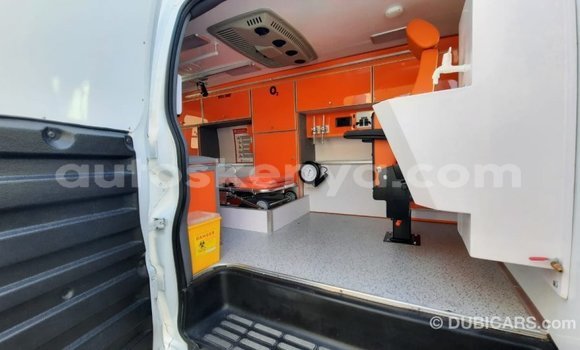 Imported Chevrolet Express White Makiinaa iti Import - Dubai keessatti Central Kenya keessatti Imported Chevrolet Express White Makiinaa iti Import - Dubai keessatti Central Kenya keessatti