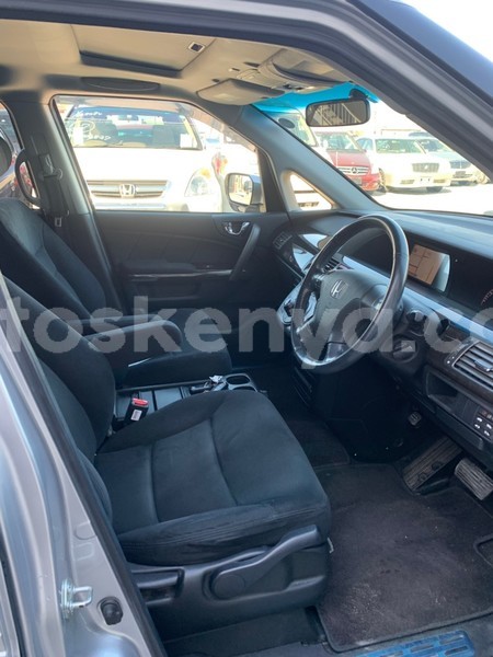 Big with watermark used car for sale in japan honda elysion 2010 13 