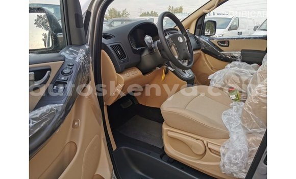Nunua Imported Hyundai Chorus Nyingine Lori ndani ya Import - Dubai nchini Kati Kenya Nunua Imported Hyundai Chorus Nyingine Lori ndani ya Import - Dubai nchini Kati Kenya