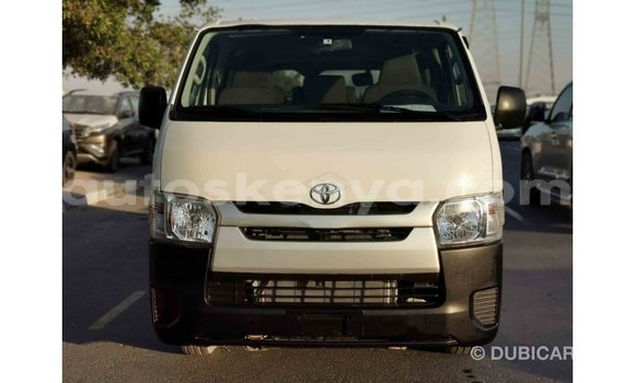 Buy Import Toyota Hiace White Car in Import - Dubai in Central Kenya Buy Import Toyota Hiace White Car in Import - Dubai in Central Kenya