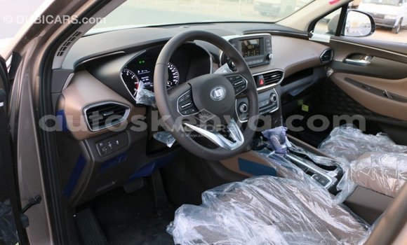 Nunua Imported Hyundai Santa Fe Brown Gari ndani ya Import - Dubai nchini Kati Kenya Nunua Imported Hyundai Santa Fe Brown Gari ndani ya Import - Dubai nchini Kati Kenya