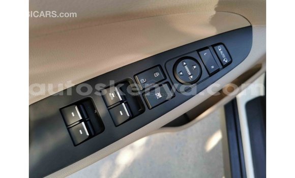 Buy Import Hyundai Tucson White Car in Import - Dubai in Central Kenya Buy Import Hyundai Tucson White Car in Import - Dubai in Central Kenya