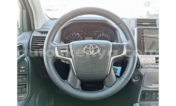 Nunua Imported Toyota Prado Nyeupe Gari ndani ya Import - Dubai nchini Kati Kenya Nunua Imported Toyota Prado Nyeupe Gari ndani ya Import - Dubai nchini Kati Kenya