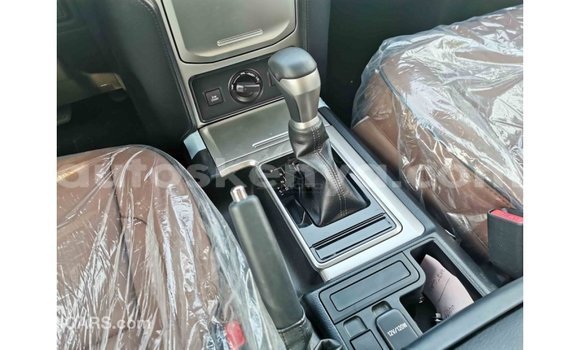 Nunua Imported Toyota Prado Nyeusi Gari ndani ya Import - Dubai nchini Kati Kenya Nunua Imported Toyota Prado Nyeusi Gari ndani ya Import - Dubai nchini Kati Kenya