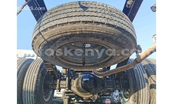 Nunua Imported Mitsubishi Fuso Nyeupe Lori ndani ya Import - Dubai nchini Kati Kenya Nunua Imported Mitsubishi Fuso Nyeupe Lori ndani ya Import - Dubai nchini Kati Kenya