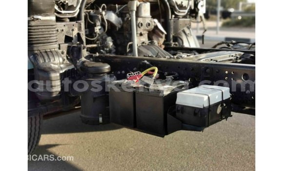 Nunua Imported Mitsubishi Fuso Nyeupe Lori ndani ya Import - Dubai nchini Kati Kenya Nunua Imported Mitsubishi Fuso Nyeupe Lori ndani ya Import - Dubai nchini Kati Kenya