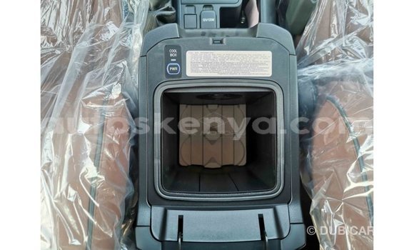Nunua Imported Toyota Prado Nyeusi Gari ndani ya Import - Dubai nchini Kati Kenya Nunua Imported Toyota Prado Nyeusi Gari ndani ya Import - Dubai nchini Kati Kenya