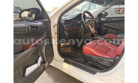 Nunua Imported Toyota Camry Nyeupe Gari ndani ya Import - Dubai nchini Kati Kenya Nunua Imported Toyota Camry Nyeupe Gari ndani ya Import - Dubai nchini Kati Kenya