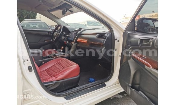 Nunua Imported Toyota Camry Nyeupe Gari ndani ya Import - Dubai nchini Kati Kenya Nunua Imported Toyota Camry Nyeupe Gari ndani ya Import - Dubai nchini Kati Kenya