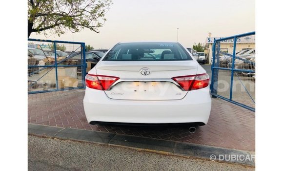 Nunua Imported Toyota Camry Nyeupe Gari ndani ya Import - Dubai nchini Kati Kenya Nunua Imported Toyota Camry Nyeupe Gari ndani ya Import - Dubai nchini Kati Kenya