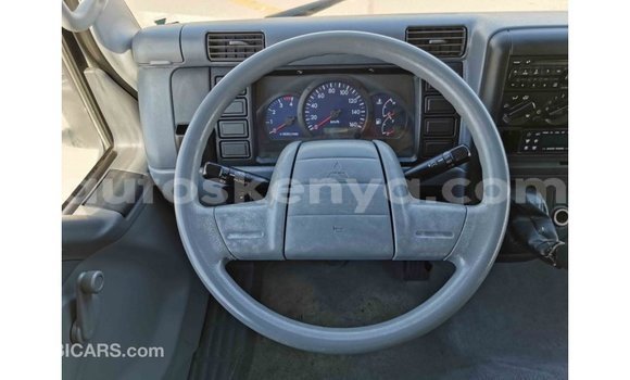 Imported Mitsubishi Carisma White Makiinaa iti Import - Dubai keessatti Central Kenya keessatti Imported Mitsubishi Carisma White Makiinaa iti Import - Dubai keessatti Central Kenya keessatti