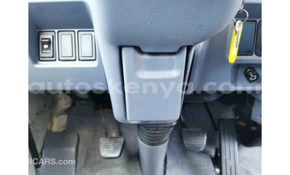 Imported Mitsubishi Carisma White Makiinaa iti Import - Dubai keessatti Central Kenya keessatti Imported Mitsubishi Carisma White Makiinaa iti Import - Dubai keessatti Central Kenya keessatti