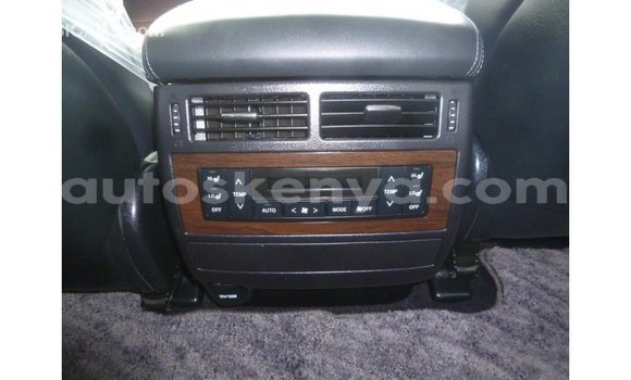 Imported Toyota Land Cruiser Black Makiinaa iti Import - Dubai keessatti Central Kenya keessatti Imported Toyota Land Cruiser Black Makiinaa iti Import - Dubai keessatti Central Kenya keessatti
