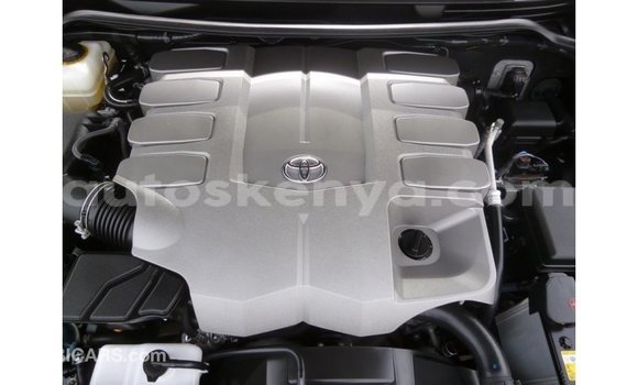 Imported Toyota Land Cruiser Black Makiinaa iti Import - Dubai keessatti Central Kenya keessatti Imported Toyota Land Cruiser Black Makiinaa iti Import - Dubai keessatti Central Kenya keessatti