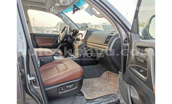 Buy Import Toyota Land Cruiser Other Car in Import - Dubai in Central Kenya Buy Import Toyota Land Cruiser Other Car in Import - Dubai in Central Kenya