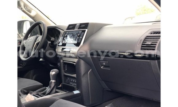 Nunua Imported Toyota Prado Bluu Gari ndani ya Import - Dubai nchini Kati Kenya Nunua Imported Toyota Prado Bluu Gari ndani ya Import - Dubai nchini Kati Kenya