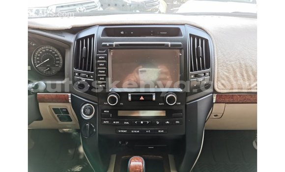 Nunua Imported Toyota Land Cruiser Nyeusi Gari ndani ya Import - Dubai nchini Kati Kenya Nunua Imported Toyota Land Cruiser Nyeusi Gari ndani ya Import - Dubai nchini Kati Kenya