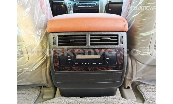 Imported Toyota Land Cruiser Black Makiinaa iti Import - Dubai keessatti Central Kenya keessatti Imported Toyota Land Cruiser Black Makiinaa iti Import - Dubai keessatti Central Kenya keessatti
