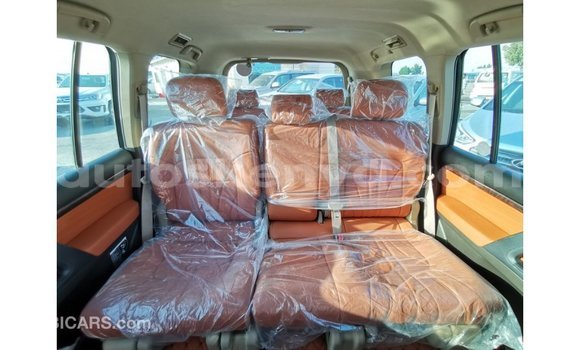 Imported Toyota Land Cruiser Other Makiinaa iti Import - Dubai keessatti Central Kenya keessatti Imported Toyota Land Cruiser Other Makiinaa iti Import - Dubai keessatti Central Kenya keessatti