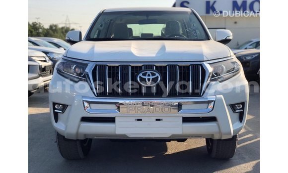 Nunua Imported Toyota Prado Nyeupe Gari ndani ya Import - Dubai nchini Kati Kenya Nunua Imported Toyota Prado Nyeupe Gari ndani ya Import - Dubai nchini Kati Kenya
