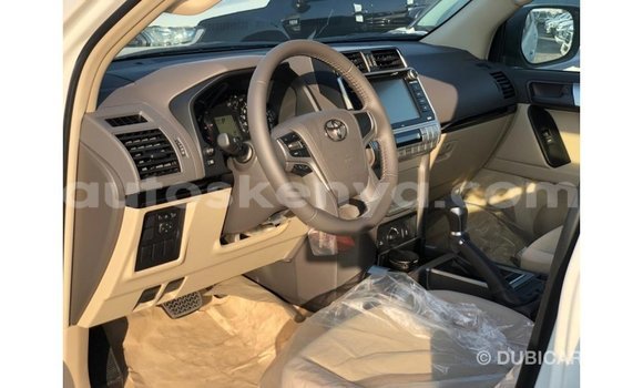 Nunua Imported Toyota Prado Nyeupe Gari ndani ya Import - Dubai nchini Kati Kenya Nunua Imported Toyota Prado Nyeupe Gari ndani ya Import - Dubai nchini Kati Kenya