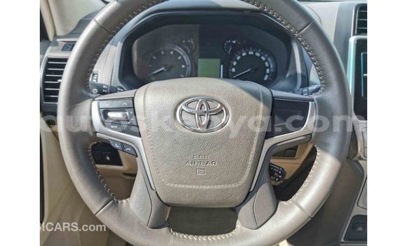 Nunua Imported Toyota Prado Nyeupe Gari ndani ya Import - Dubai nchini Kati Kenya Nunua Imported Toyota Prado Nyeupe Gari ndani ya Import - Dubai nchini Kati Kenya