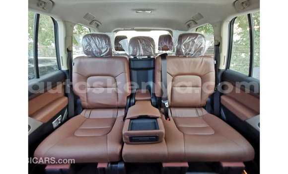 Nunua Imported Toyota Land Cruiser Nyeupe Gari ndani ya Import - Dubai nchini Kati Kenya Nunua Imported Toyota Land Cruiser Nyeupe Gari ndani ya Import - Dubai nchini Kati Kenya