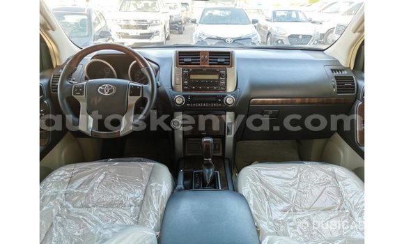 Imported Toyota Prado White Makiinaa iti Import - Dubai keessatti Central Kenya keessatti Imported Toyota Prado White Makiinaa iti Import - Dubai keessatti Central Kenya keessatti