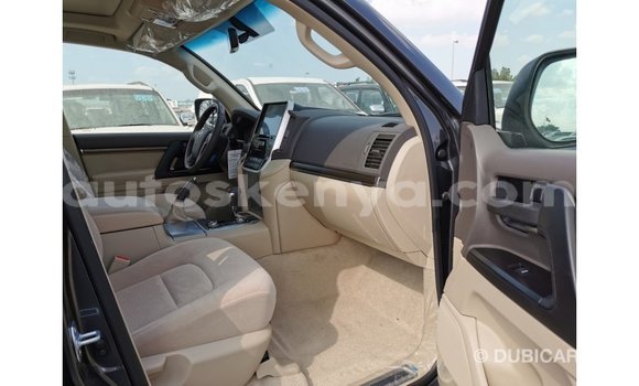 Imported Toyota Land Cruiser Other Makiinaa iti Import - Dubai keessatti Central Kenya keessatti Imported Toyota Land Cruiser Other Makiinaa iti Import - Dubai keessatti Central Kenya keessatti