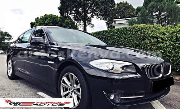 Oofamaa BMW 5–Series Black Makiinaa iti Mombasa keessatti Coastal Kenya keessatti