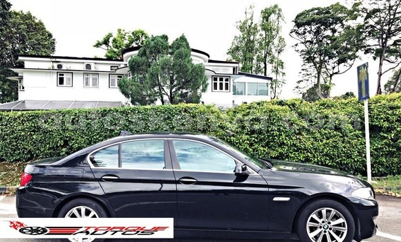 Oofamaa BMW 5–Series Black Makiinaa iti Mombasa keessatti Coastal Kenya keessatti Oofamaa BMW 5–Series Black Makiinaa iti Mombasa keessatti Coastal Kenya keessatti