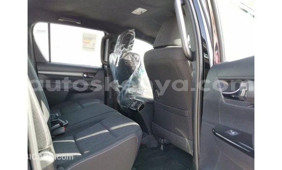 Nunua Imported Toyota Hilux Nyeusi Gari ndani ya Import - Dubai nchini Kati Kenya Nunua Imported Toyota Hilux Nyeusi Gari ndani ya Import - Dubai nchini Kati Kenya