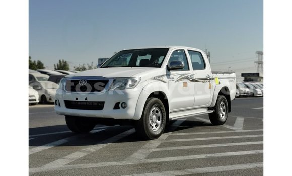 Buy Import Toyota Hilux White Car in Import - Dubai in Central Kenya Buy Import Toyota Hilux White Car in Import - Dubai in Central Kenya